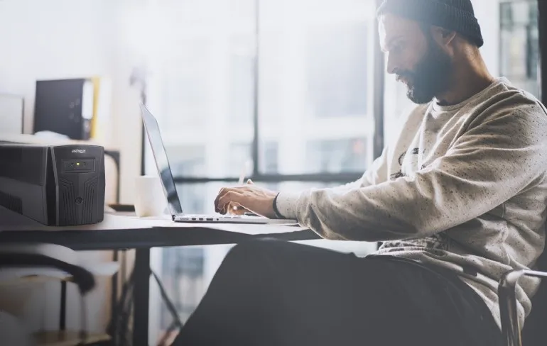 Джерело безребійного живлення EnerGenie EG-UPS-B650 650VA - мініатюра 4