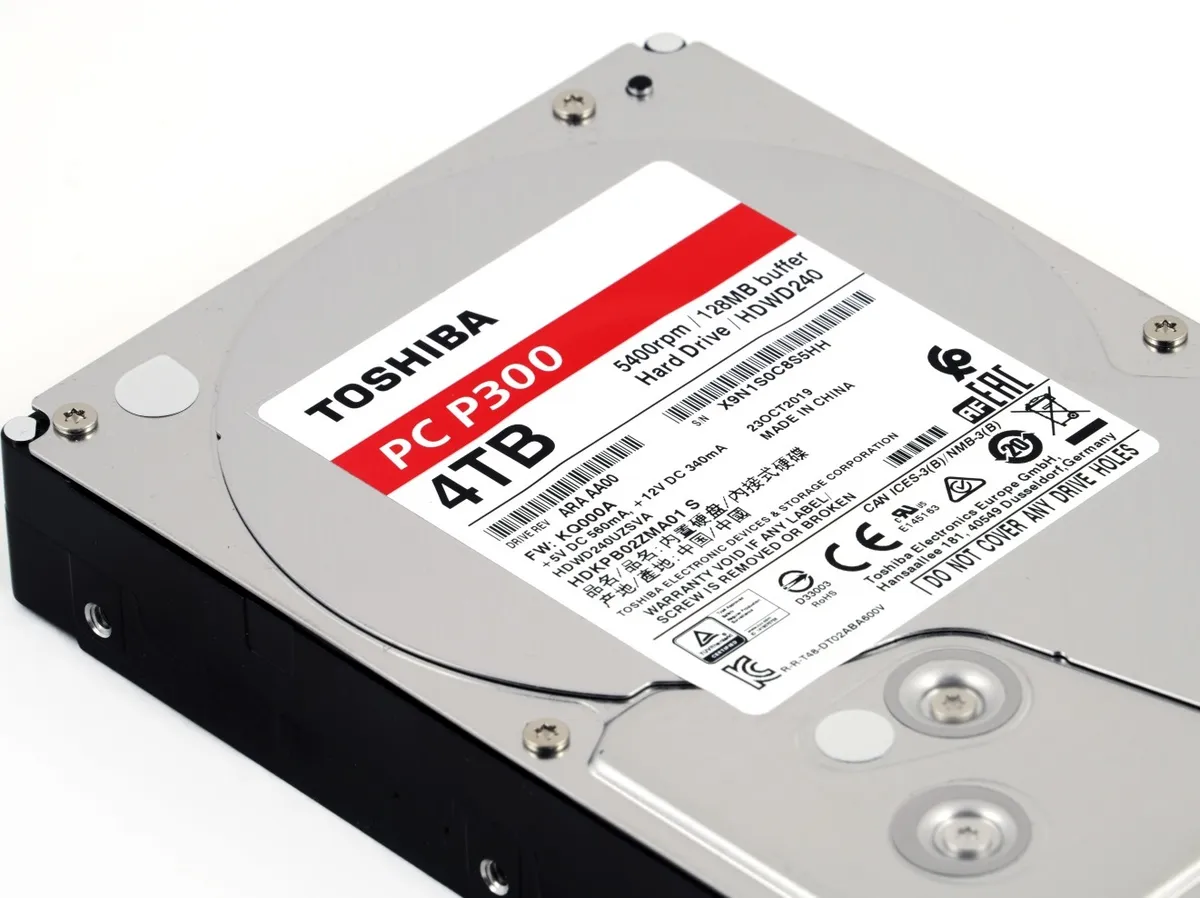 Накопичувач HDD SATA 4.0TB Toshiba P300 5400rpm 128MB (HDWD240UZSVA) - мініатюра 2