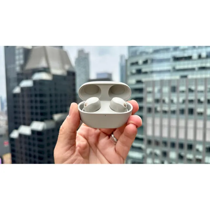 Bluetooth-гарнітура Sony WF-1000XM5 Platinum Silver (WF1000XM5S.CE7) - зображення 1