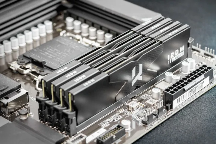 Модуль пам`ятi DDR5 16GB/6000 Goodram IRDM Black (IR-6000D564L36S/16G) - мініатюра 13