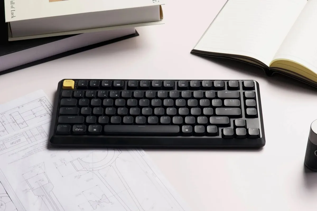 Клавіатура бездротова Keychron J1, K Pro Brown, Hot-Swap, RGB Black (J1-H3-UA) - мініатюра 6