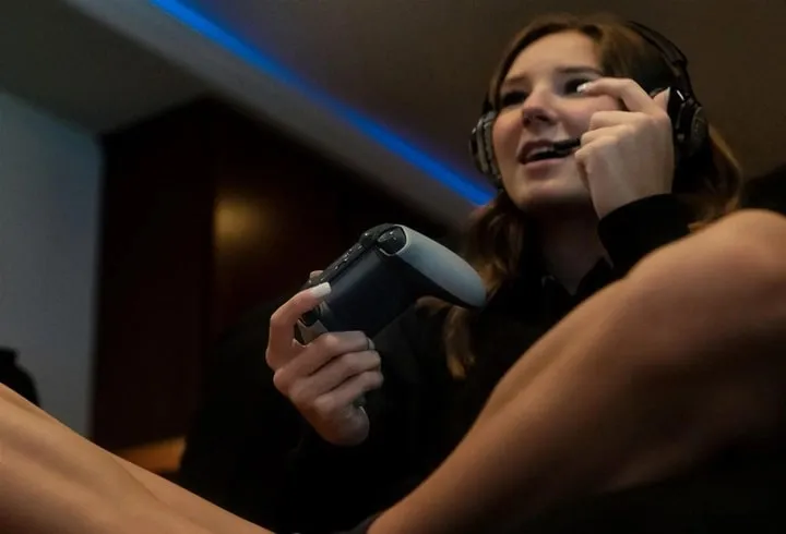 Гарнiтура JBL Quantum 360X Wireless for Xbox (JBLQ360XWLBLKGRN) - мініатюра 10