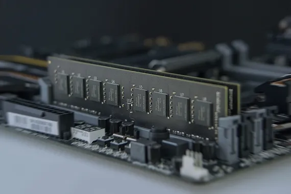 Модуль пам`яті DDR4 8GB/3200 Team Elite (TED48G3200C2201) - мініатюра 4