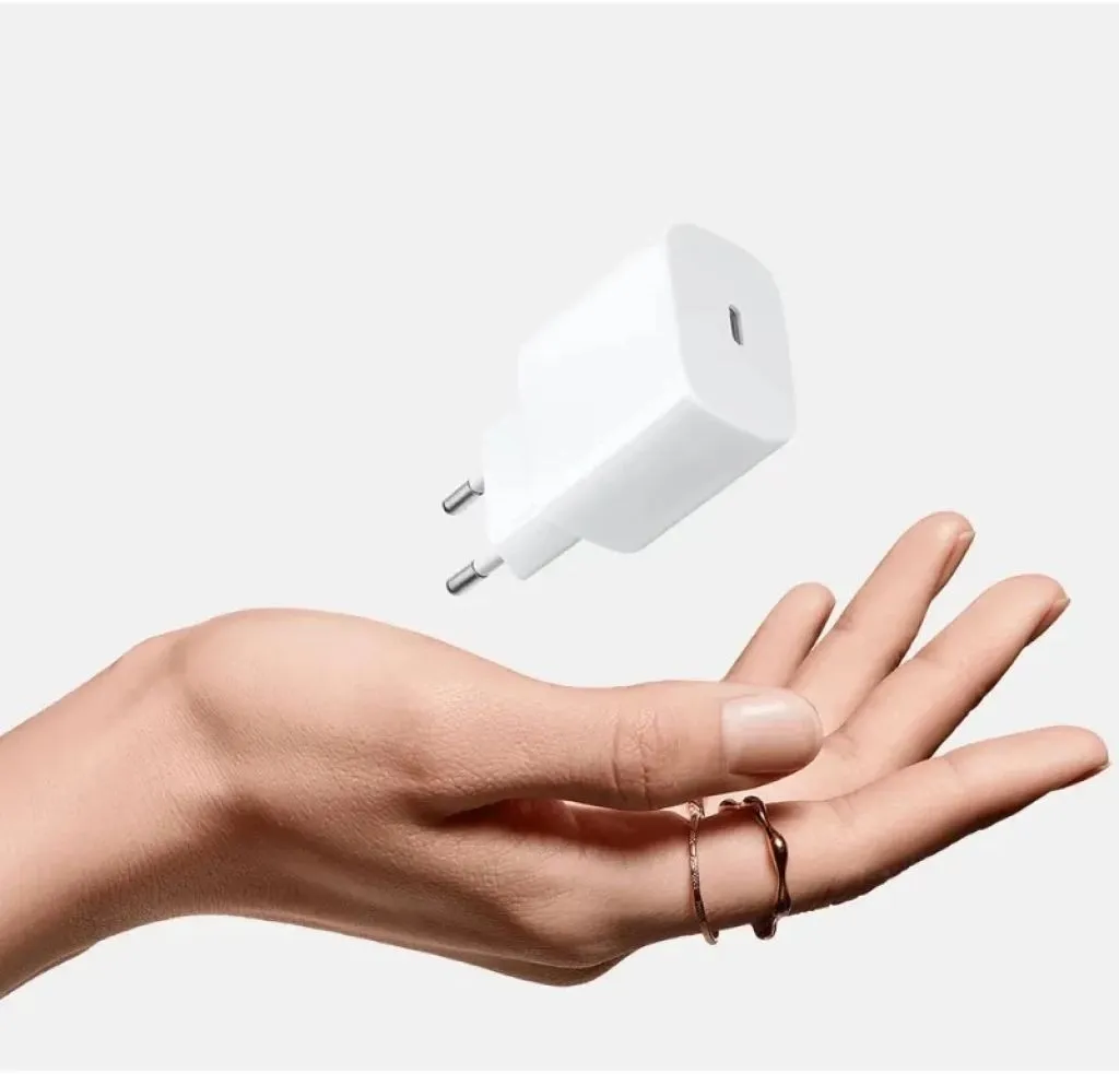 Мережевий зарядний пристрій Xiaomi 20W Type-C White (BHR08M8EU) - мініатюра 4