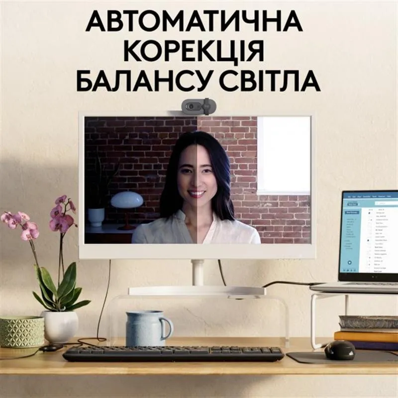 Веб-камера Logitech Brio 100 Graphite (960-001585) - мініатюра 2