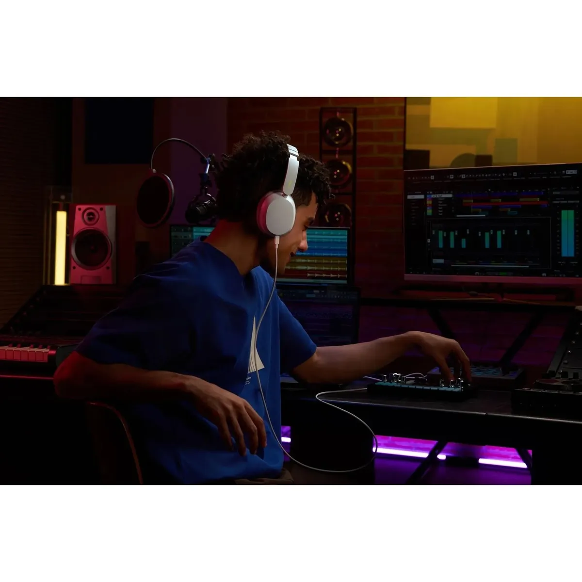 Bluetooth-гарнітура Xiaomi Redmi Headphones Neo Sand White (BHR08W2GL) - мініатюра 2