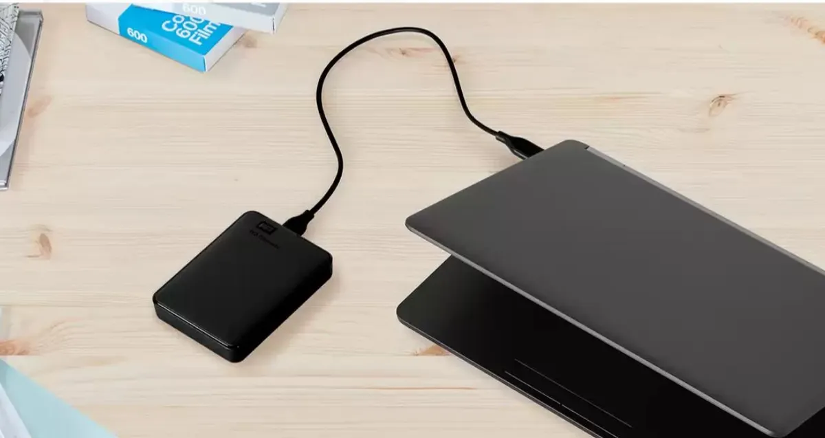 Зовнішній жорсткий диск 2.5" USB 1.0TB WD Elements Black (WDBUZG0010BBK-WESN) - мініатюра 6