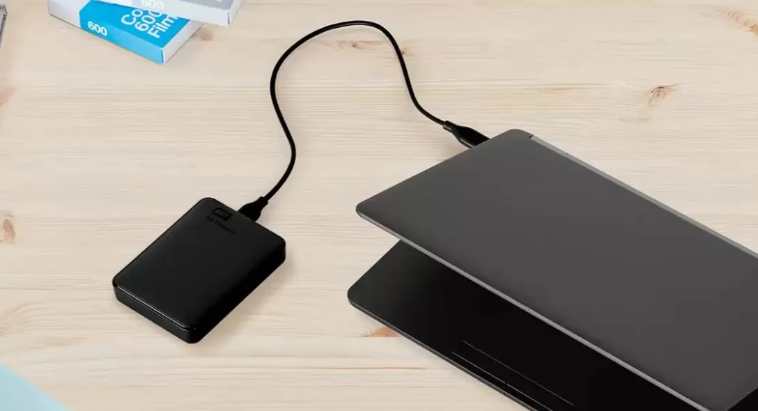 Зовнішній жорсткий диск 2.5" USB 2.0TB WD Elements Portable Black (WDBU6Y0020BBK-WESN) - мініатюра 7