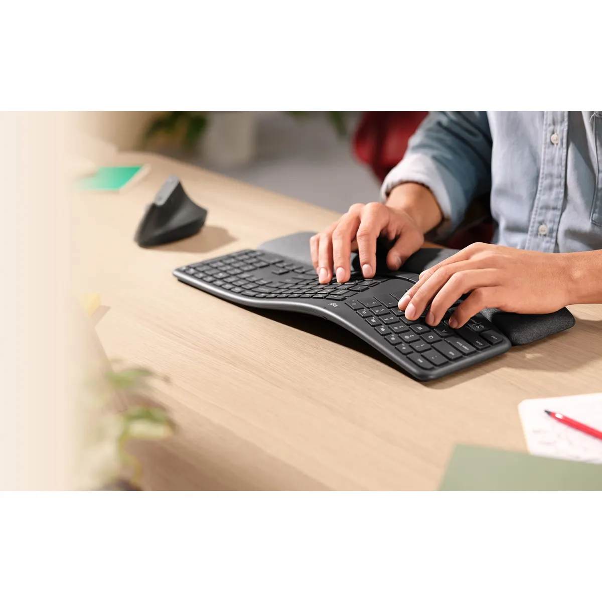 Клавіатура бездротова Logitech K860 Ergo Graphite (920-010352) - мініатюра 6