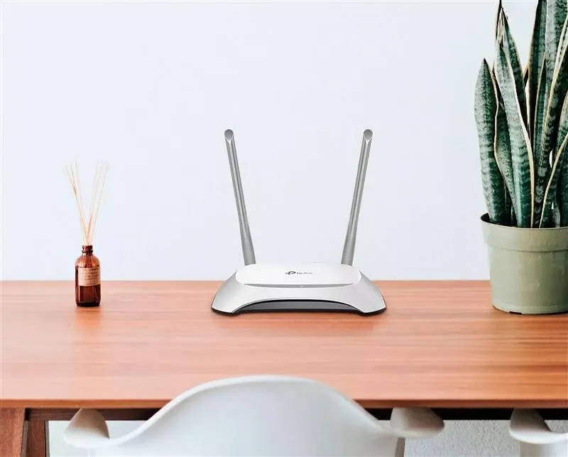 Бездротовий маршрутизатор TP-Link TL-WR840N - мініатюра 2