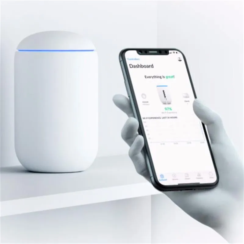 Бездротовий маршрутизатор Ubiquiti UniFi Dream Machine (UDM) - мініатюра 3