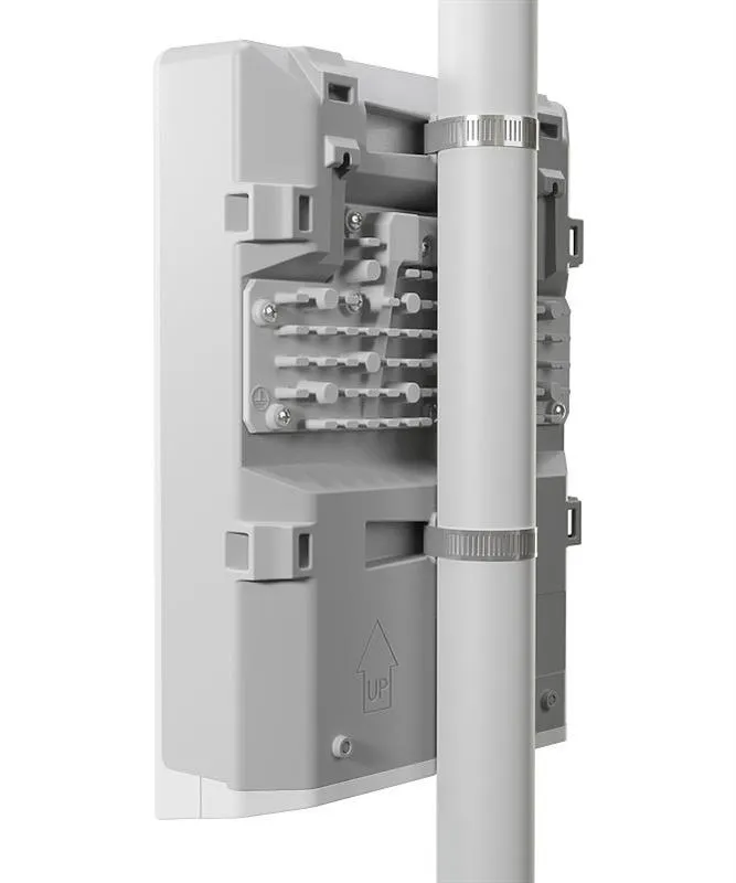 Комутатор MikroTik CRS318-16P-2S+OUT outdoor - мініатюра 2