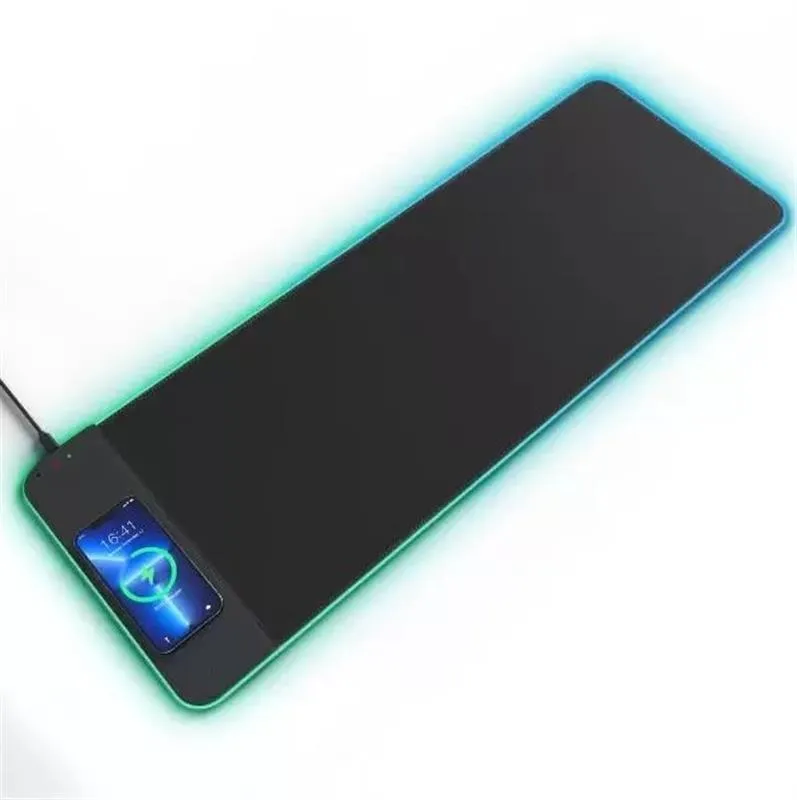 Килимок для миші з бездротовим зарядним пристроєм Choetech (T543-F) RGB Illuminated 15W Wireless Charging Mouse Pad - мініатюра 2
