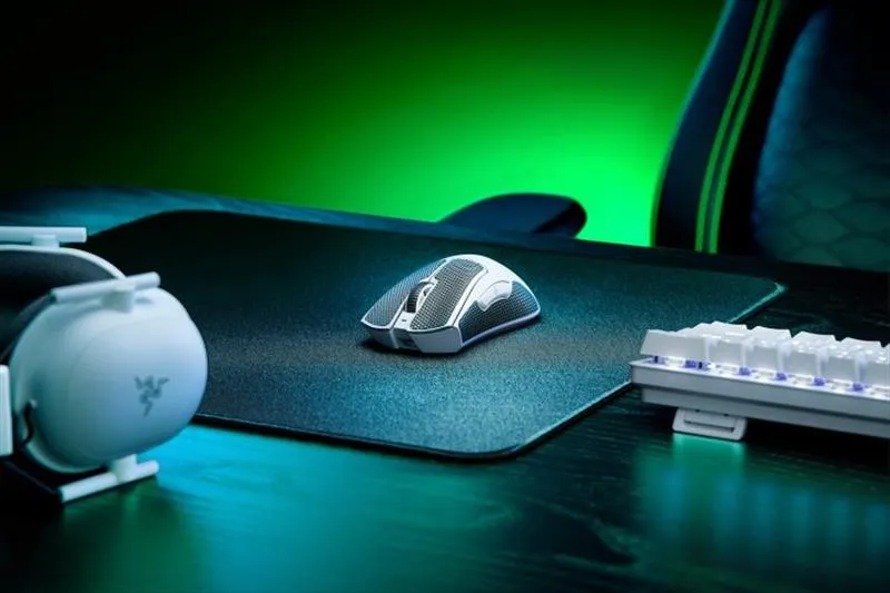 Миша бездротова Razer DeathAdder V3 Pro White (RZ01-04630200-R3G1) - мініатюра 9