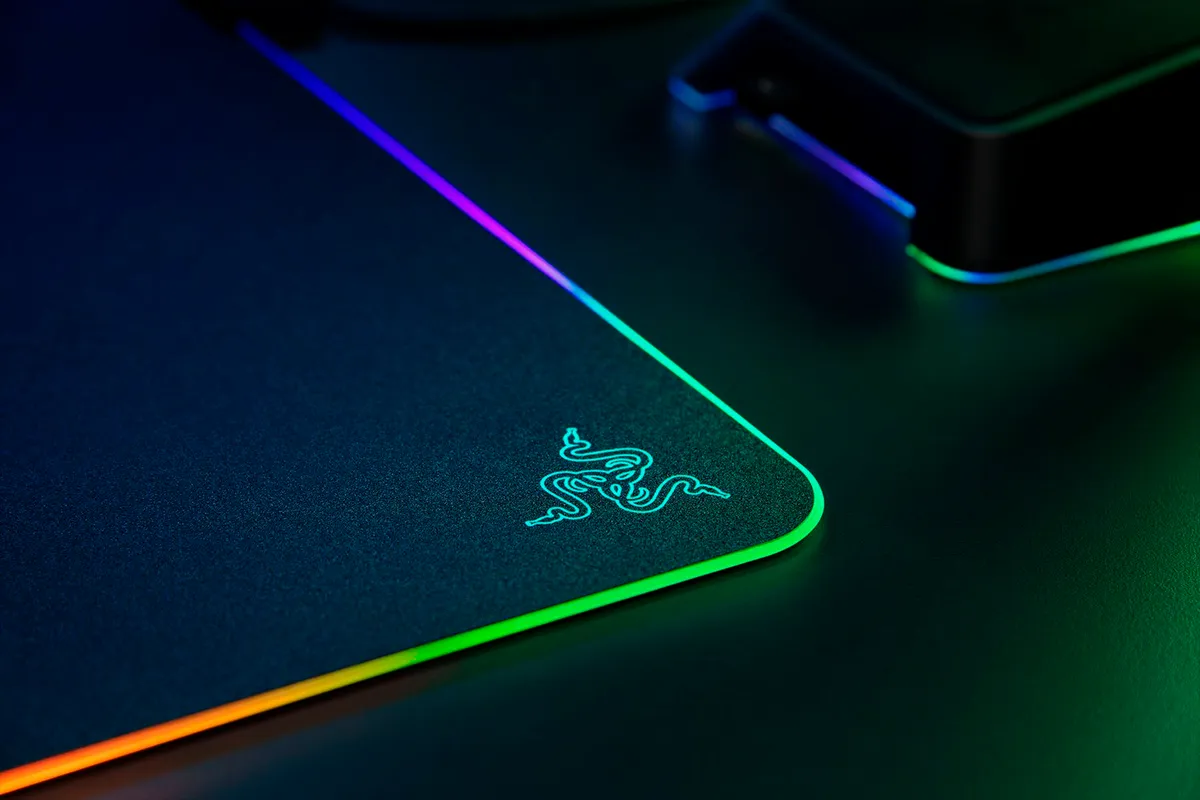 Ігрова поверхня Razer Firefly V2 (RZ02-03020100-R3M1) - мініатюра 6