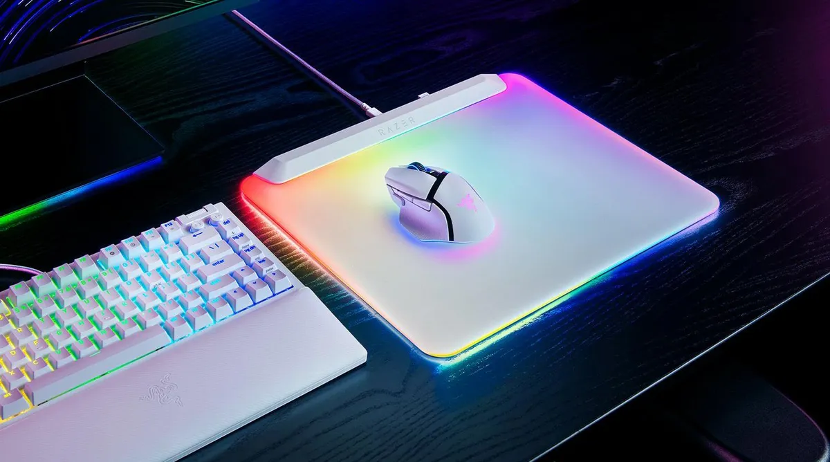 Ігрова поверхня Razer Firefly V2 Pro White (RZ02-04920200-R3M1) - мініатюра 2