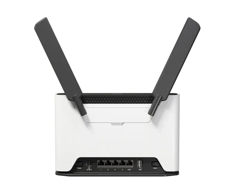 Бездротовий маршрутизатор MikroTik Chateau 5G R17 ax (S53UG+5HaxD2HaxD-TC&RG650E-EU) - мініатюра 2