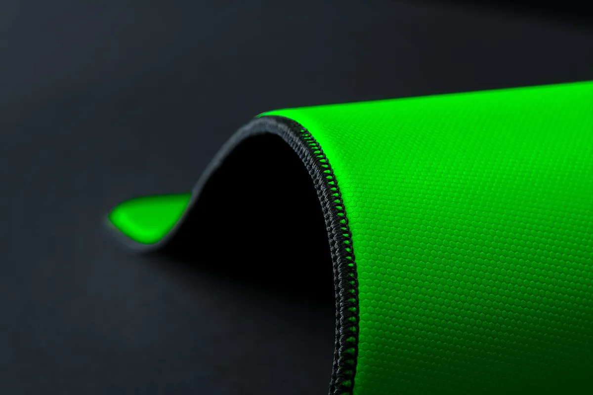 Ігрова поверхня Razer Gigantus V2 PRO Speed L (RZ02-05490900-R3M1) - мініатюра 6