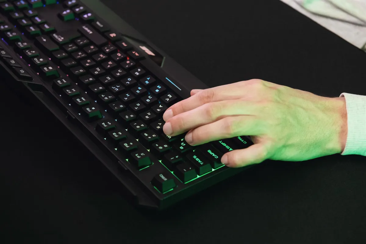 Клавіатура 2E Gaming KG315 RGB USB Black Ukr (2E-KG315UBK) - мініатюра 2