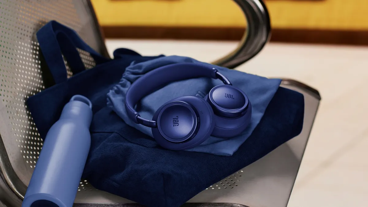 Bluetooth-гарнітура JBL Live 780NC Blue (JBLLIVE780NCBLU) - мініатюра 11