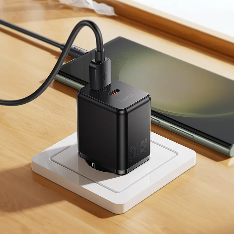 Мережевий зарядний пристрій HOCO C157A Smart PD30W+QC3.0 multi-protocol charger(EU) Black - мініатюра 8