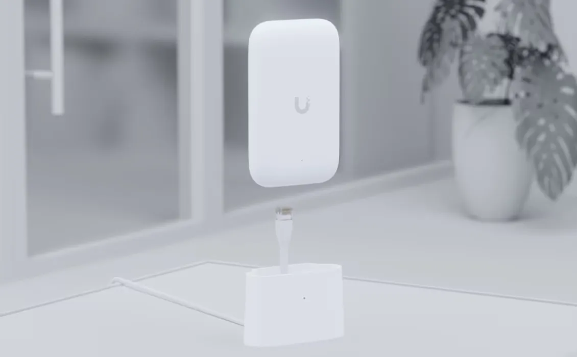Точка доступу Ubiquiti UniFi Swiss Army Knife UK-Ultra - мініатюра 13