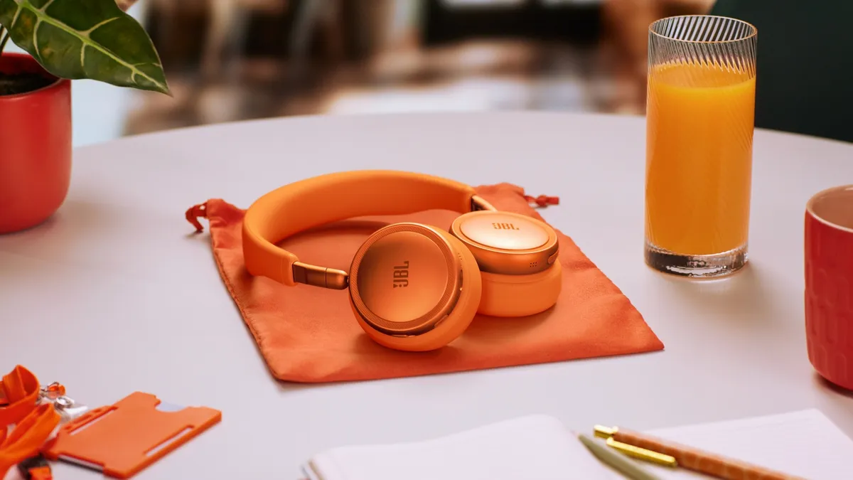 Bluetooth-гарнітура JBL Live 680NC Orange (JBLLIVE680NCORG) - мініатюра 9