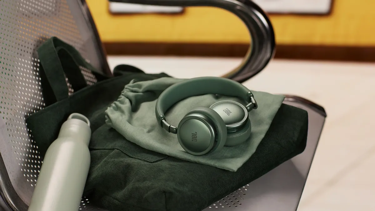 Bluetooth-гарнітура JBL Live 680NC Green (JBLLIVE680NCGRN) - мініатюра 10