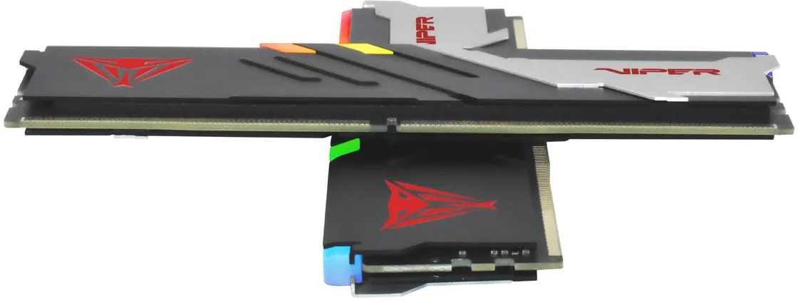 Модуль памяті DDR5 32GB (2x16GB) 6000 Patriot Vіper Venom RGB C30 - мініатюра 4