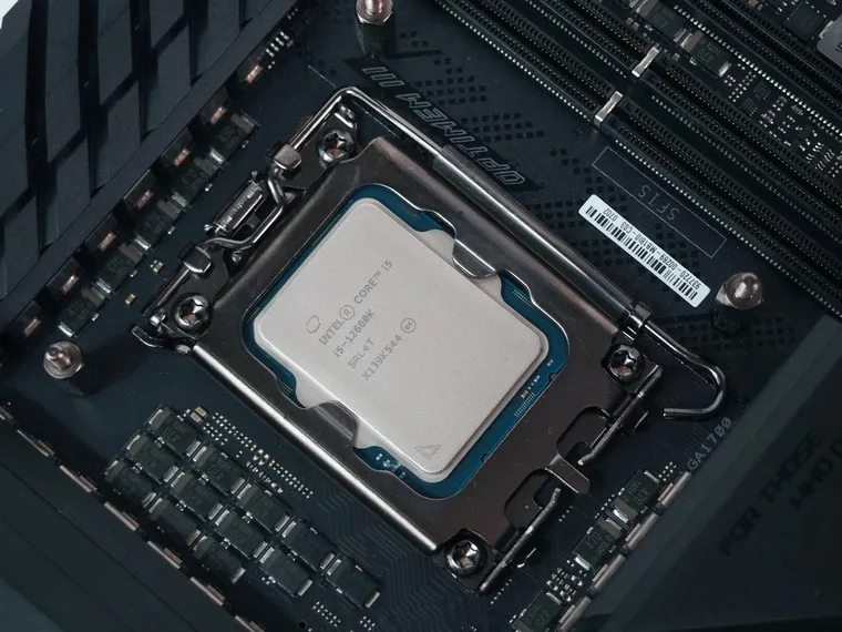 Процесор Intel Core i5 12600K 3.7GHz (20MB, Alder Lake, 125W, S1700) Box (BX8071512600K) - мініатюра 6