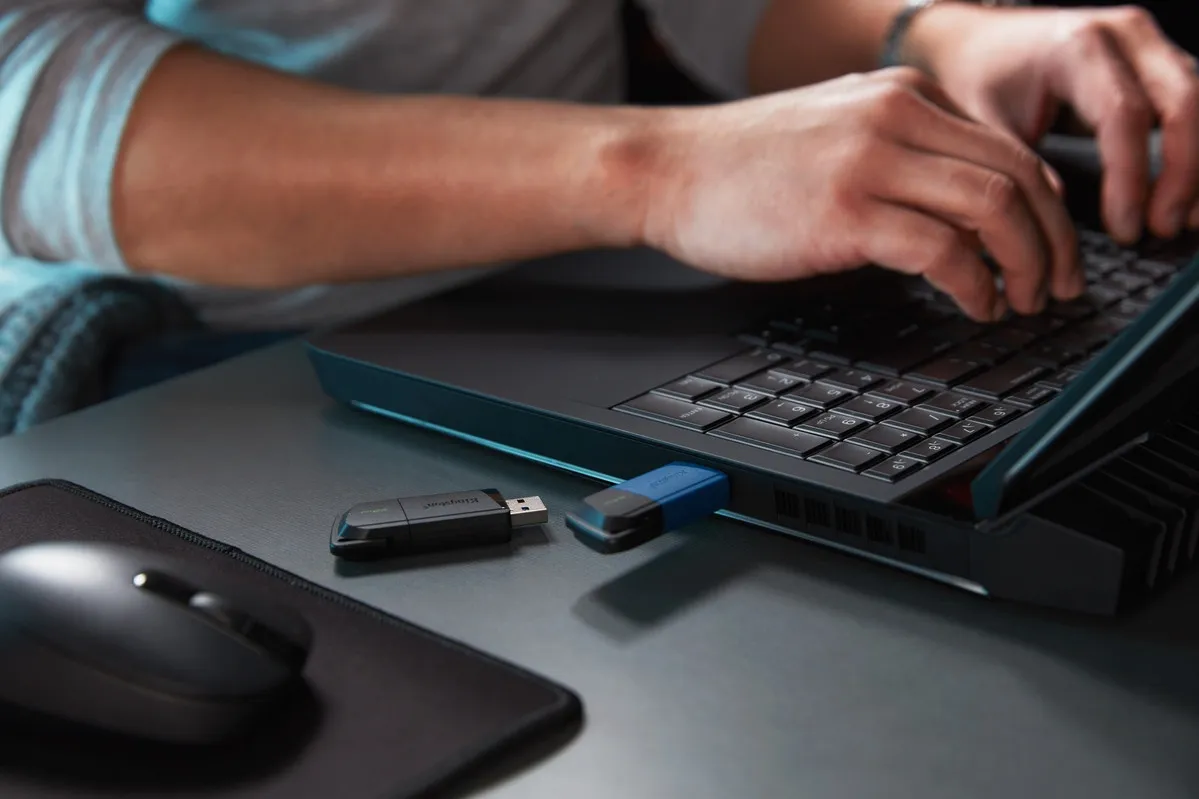 Флеш-накопичувач USB3.2 64GB Kingston DataTraveler Exodia M Black/Blue (DTXM/64GB) - мініатюра 12