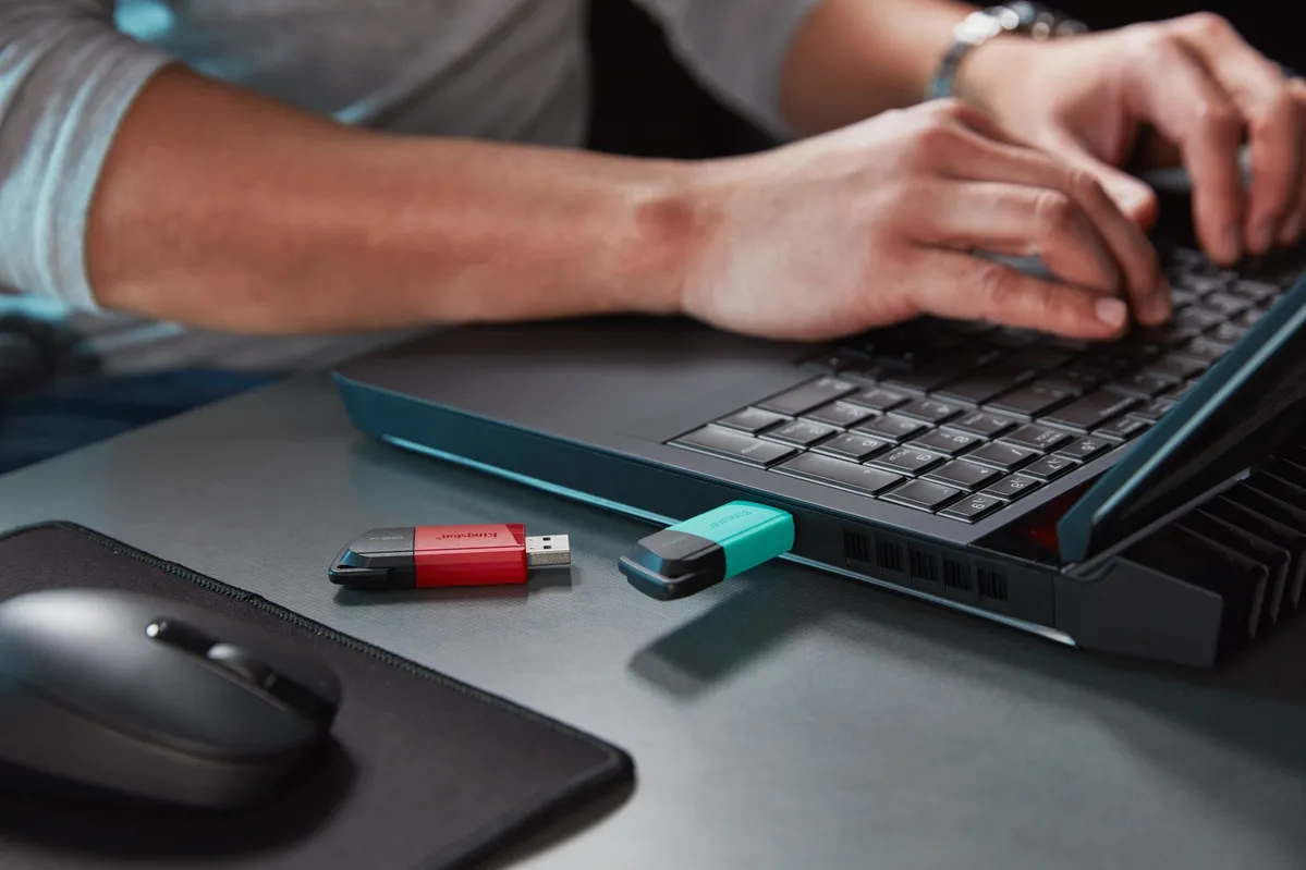 Флеш-накопичувач USB3.2 128GB Kingston DataTraveler Exodia M Black/Red (DTXM/128GB) - мініатюра 9