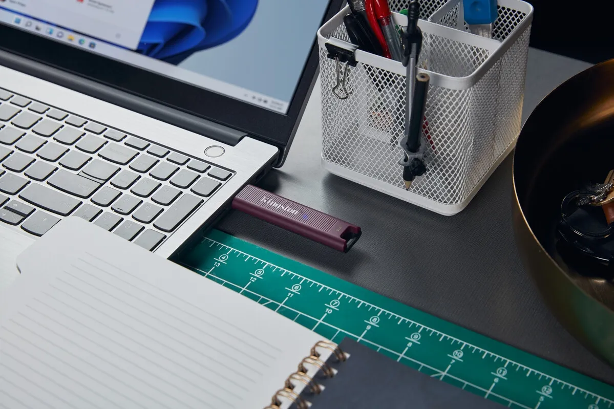 Флеш-накопичувач USB3.2 256GB Kingston DataTraveler Max Red (DTMAXA/256GB) - мініатюра 11