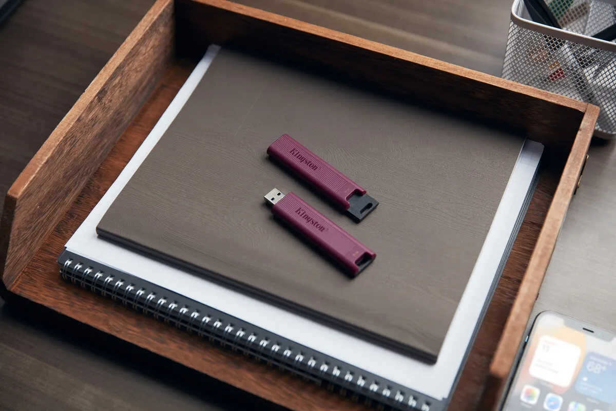 Флеш-накопичувач USB3.2 256GB Kingston DataTraveler Max Red (DTMAXA/256GB) - мініатюра 14