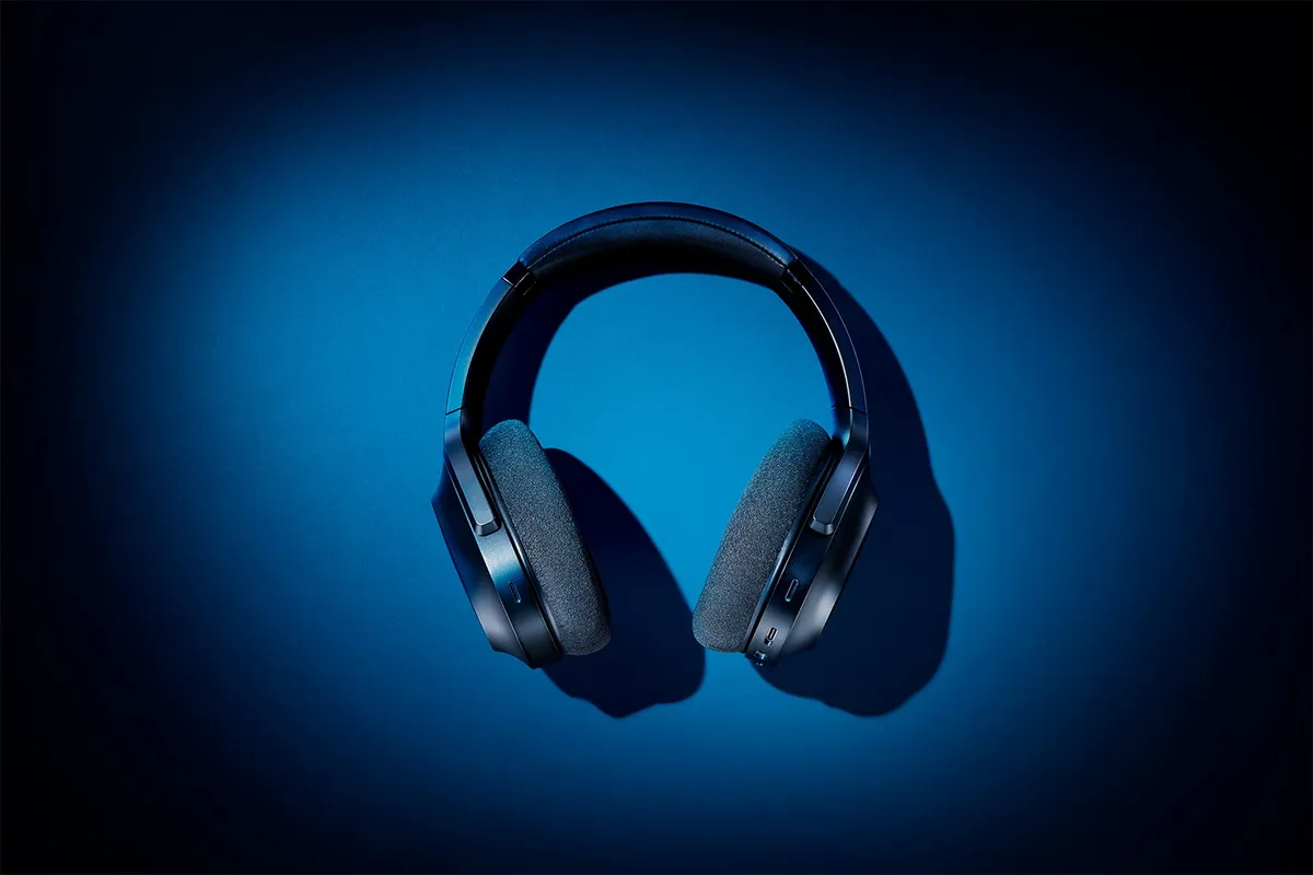 Bluetooth-гарнітура Razer Barracuda Black (RZ04-03790100-R3M1) - мініатюра 9