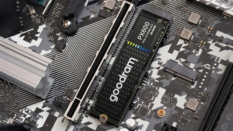 Накопичувач SSD  500GB Goodram PX600 M.2 2280 PCIe 4.0 x4 NVMe 3D NAND (SSDPR-PX600-500-80) - мініатюра 3