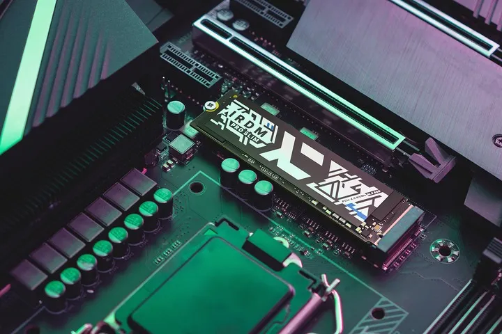 Накопичувач SSD 2TB Goodram IRDM Pro Slim M.2 2280 PCIe 4.0 x4 3D TLC (IRP-SSDPR-P44S-2K0-80) - мініатюра 5