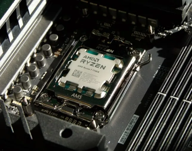Процесор AMD Ryzen 7 7700X (4.5GHz 32MB 105W AM5) Tray (100-000000591) - мініатюра 3