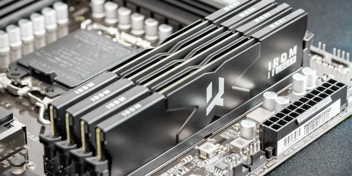 Модуль пам`ятi DDR5 2x32GB/6000 Goodram IRDM Black (IR-6000D564L30/64GDC) - мініатюра 8