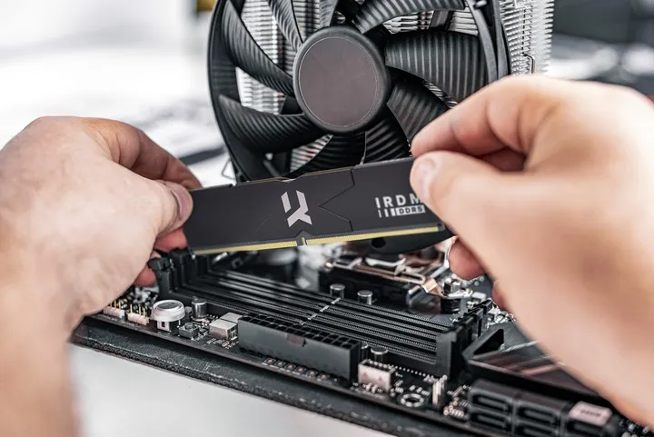 Модуль пам`ятi DDR5 2x16GB/6000 Goodram IRDM Black (IR-6000D564L30S/32GDC) - мініатюра 10