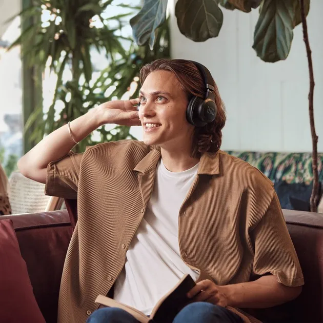 Bluetooth-гарнітура JBL Live 770NC Black (JBLLIVE770NCBLK) - мініатюра 21