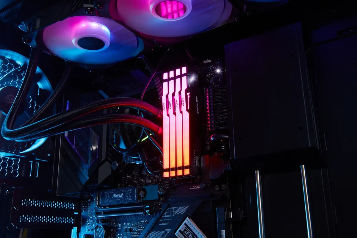 Модуль пам`яті DDR5 16GB/6400 Kingston Fury Beast RGB Black (KF564C32BBA-16) - мініатюра 7