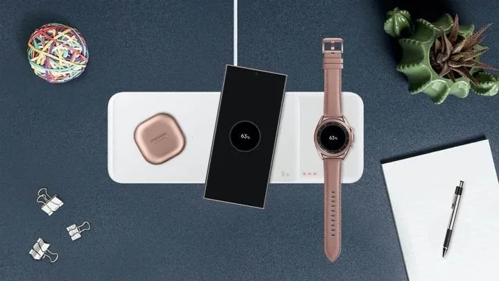 Безпровідний зарядний пристрій Samsung Wireless Charger Trio charger White (EP-P6300TWEGRU) - мініатюра 6