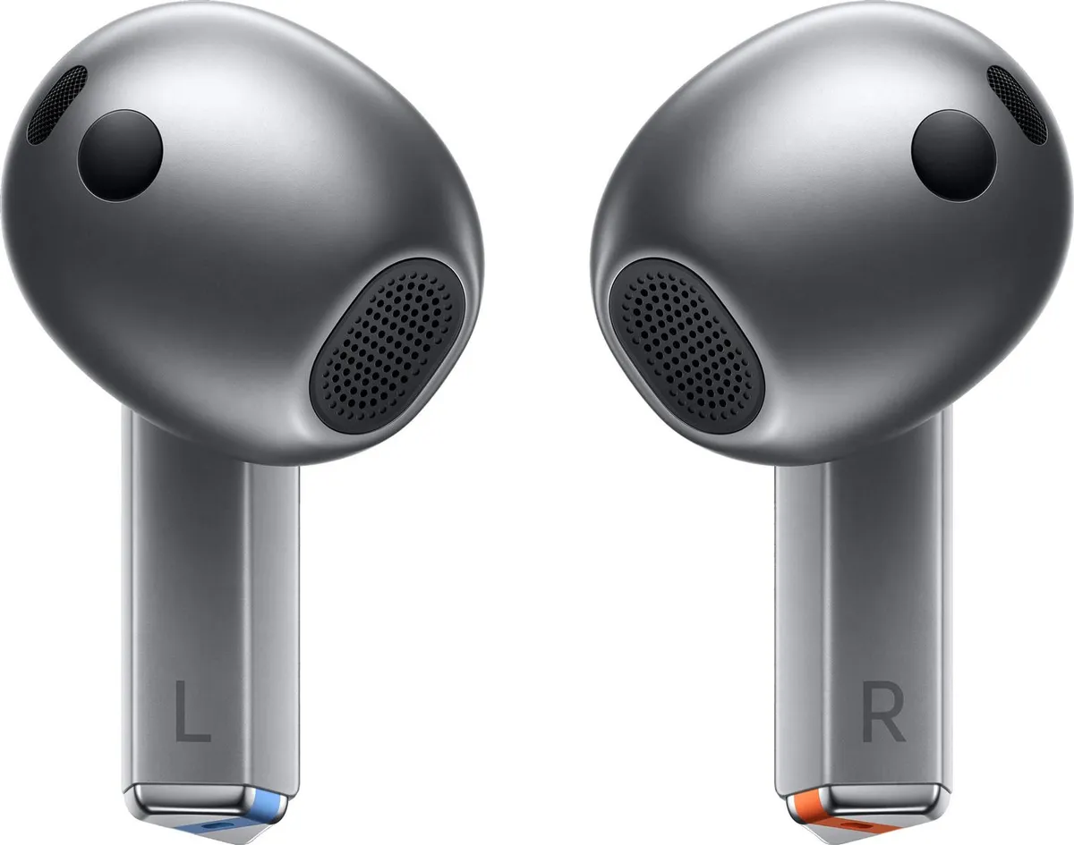 Bluetooth-гарнітура Samsung Galaxy Buds3 Silver (SM-R530NZAASEK) - мініатюра 5
