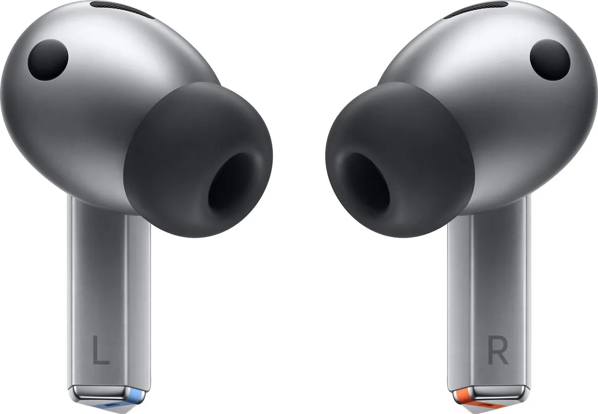 Bluetooth-гарнітура Samsung Galaxy Buds3 Pro Silver (SM-R630NZAASEK) - мініатюра 2
