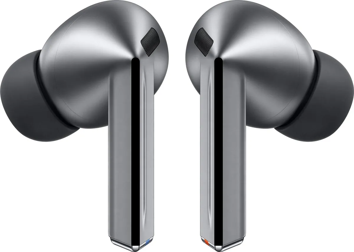 Bluetooth-гарнітура Samsung Galaxy Buds3 Pro Silver (SM-R630NZAASEK) - мініатюра 3