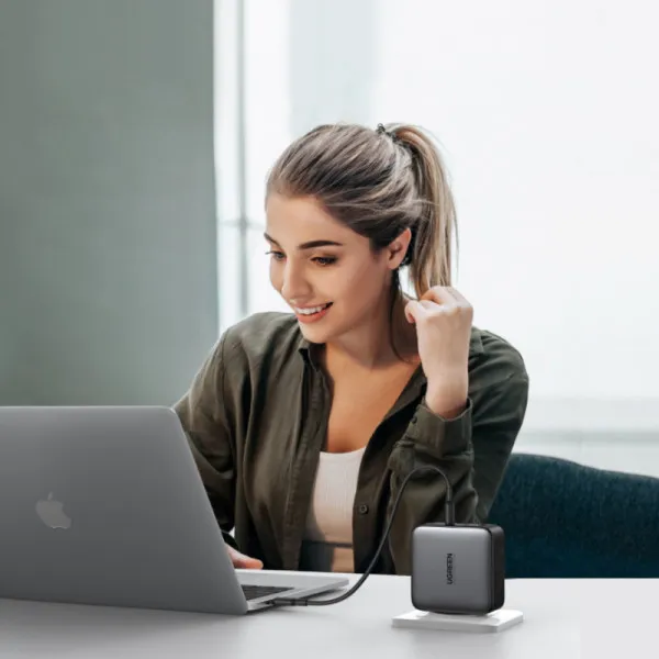 Зарядний пристрій Ugreen CD226 3xUSB 100W (3xUSB-C + USB-A) Black (40747) - мініатюра 5