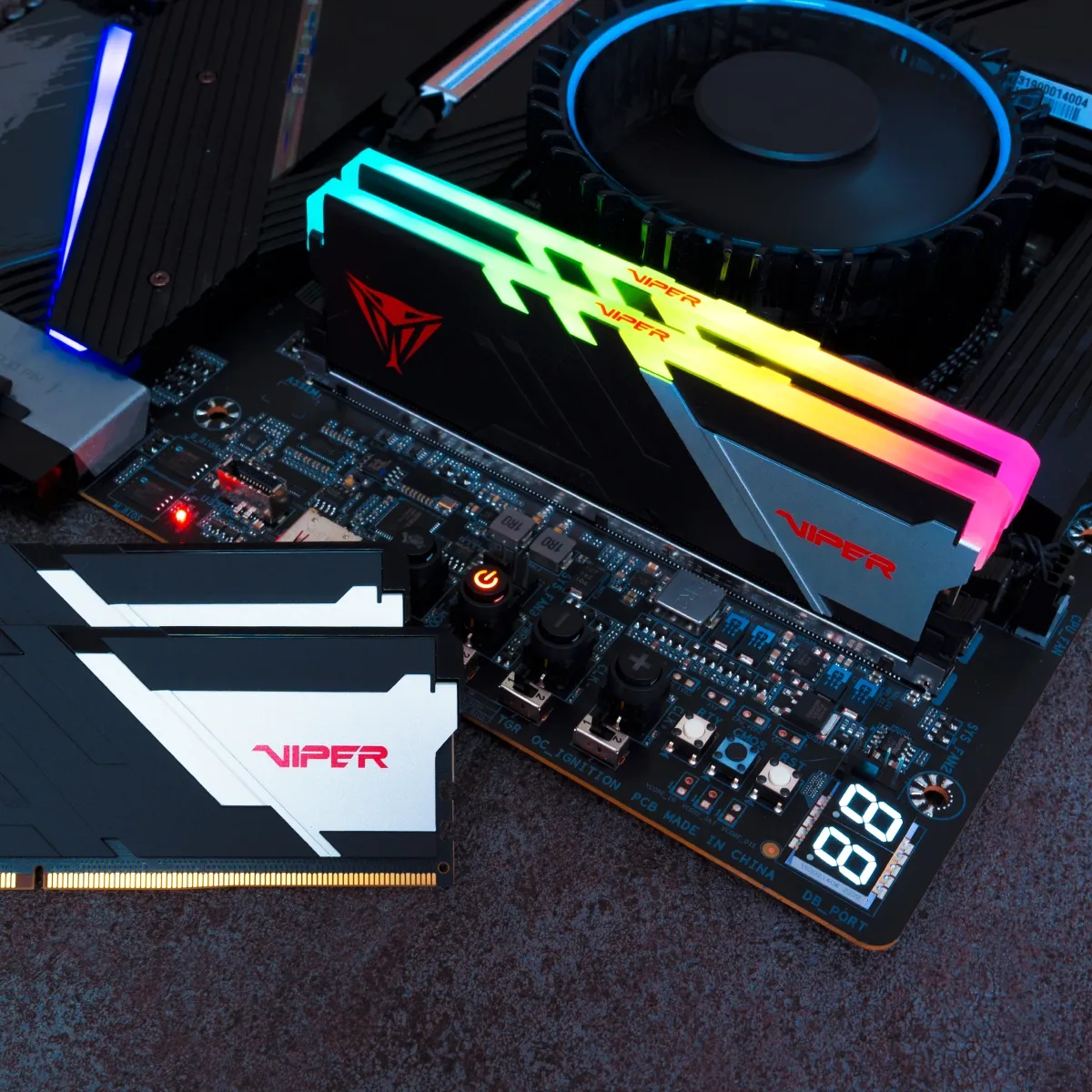 Модуль пам`яті DDR5 2x32GB/6000 Patriot Viper Venom RGB (PVVR564G600C36K) - мініатюра 17
