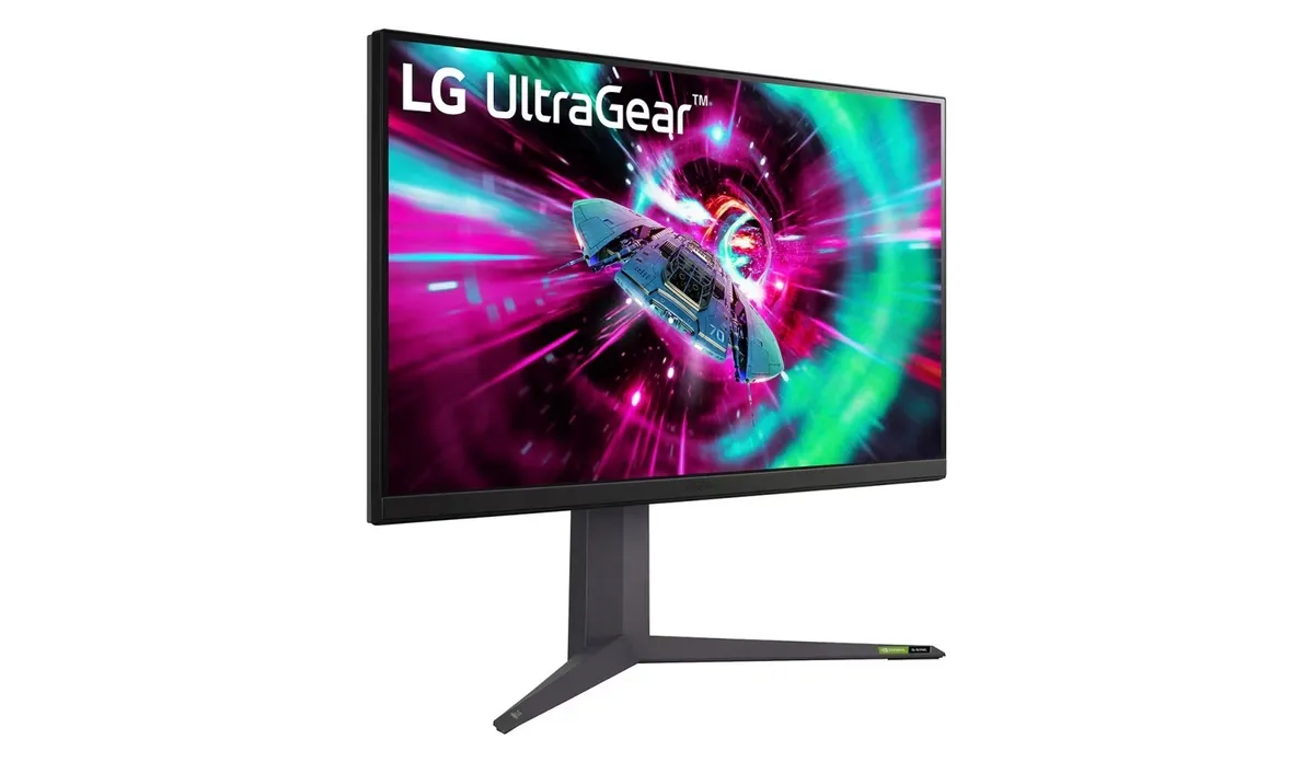 Монітор LG 31.5" 32GR93U-B IPS Black 144Hz - мініатюра 3