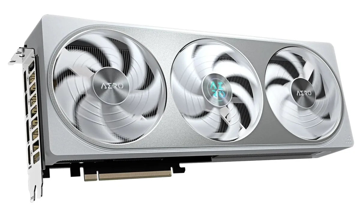 Відеокарта GF RTX 5070 12GB GDDR7 Aero OC Gigabyte (GV-N5070AERO OC-12GD) - мініатюра 4